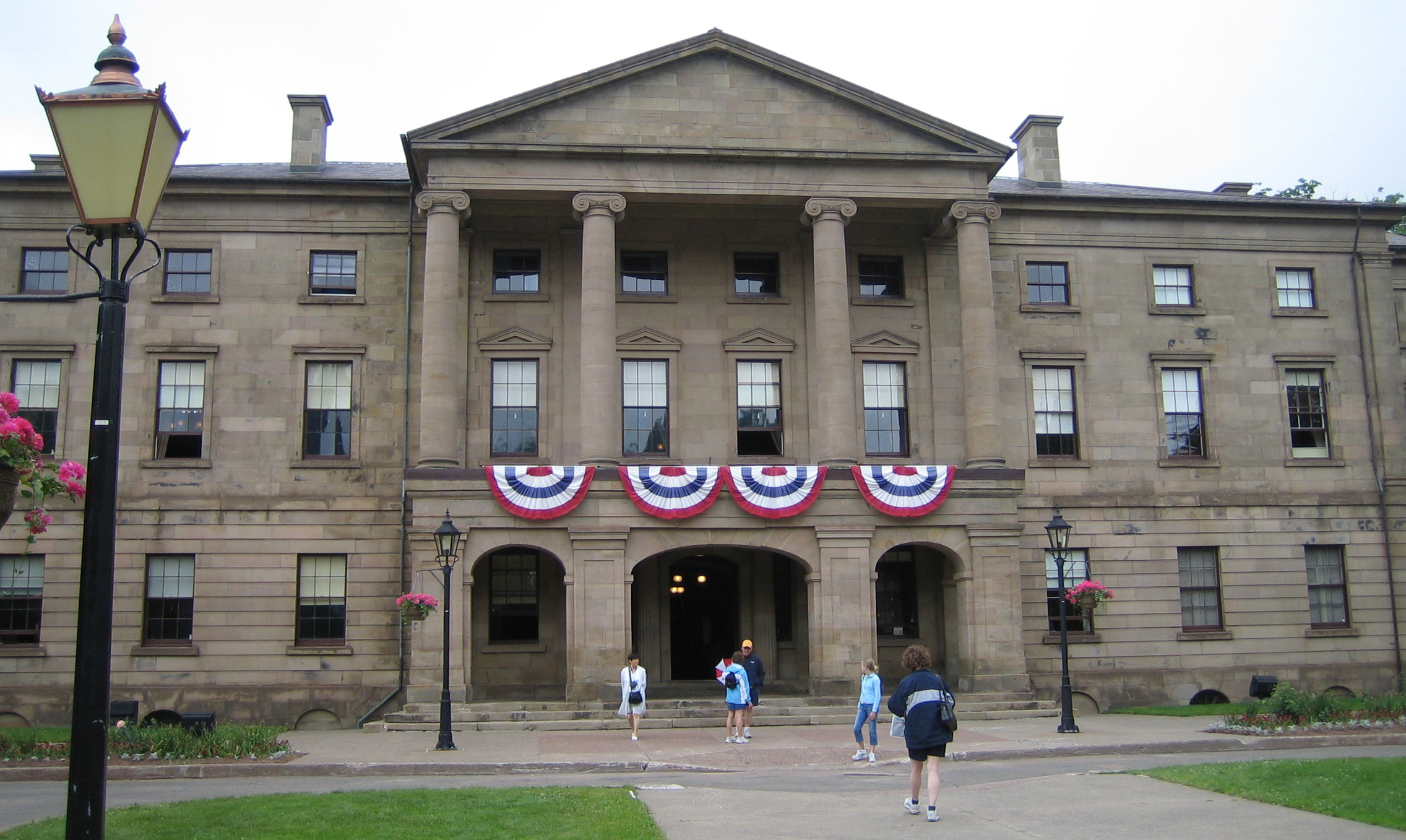 THUMB282_-_Birthplace_of_Canada_Charlottetown_PEI Province House conservation project