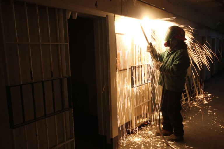 don jail lightbox 2 2x 1 1024x682 1